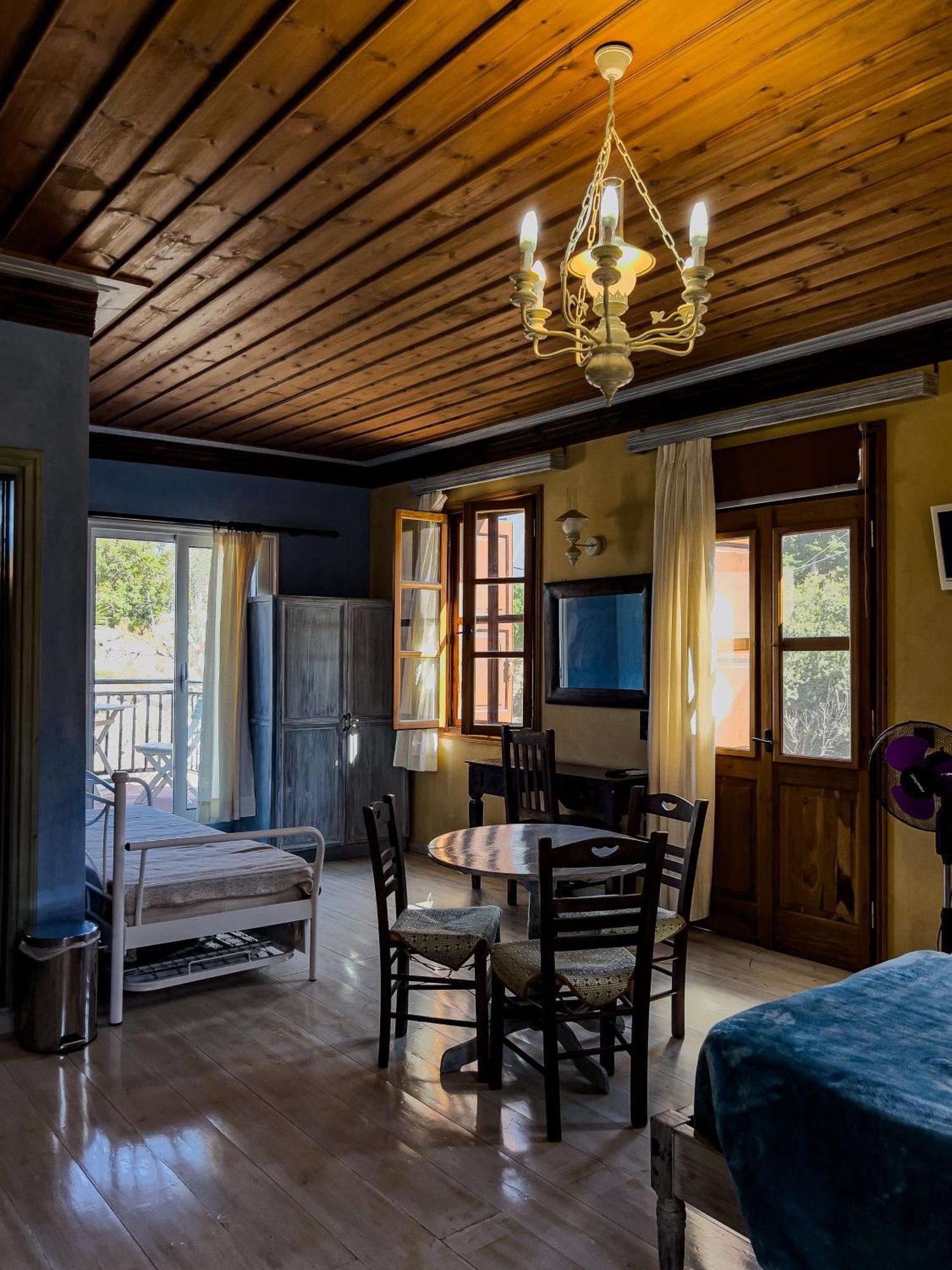 Agnanti Studios Meyísti Quarto foto